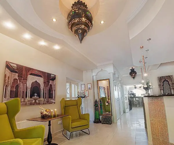 Casablanca Panzio Frühstückspension 4*